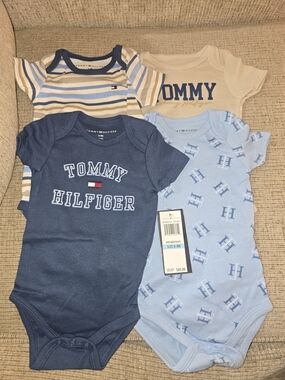 Tommy Hilfiger Baby Boys 4-Pack One-Piece Bodysuits - Blue/Light Blue/Navy/Beige